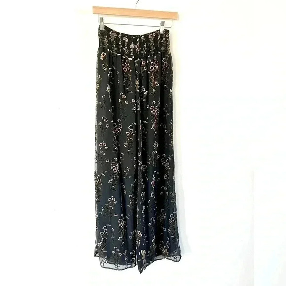 Anthropologie Love Sam Black Floral Velvet High Waisted Chiffon Pants Medium - Picture 1 of 8